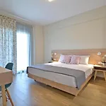 Niel Apartments 4* Λεπτοκαρυά