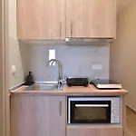 Niel Apartments 4* Λεπτοκαρυά