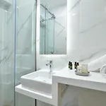 Niel Apartments 4* Λεπτοκαρυά