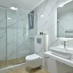 Niel Apartments