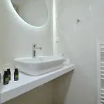 Niel Apartments 4* Λεπτοκαρυά