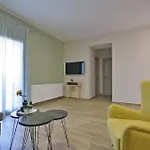Niel Apartments Ξενοδοχείο με διαμερίσματα 4*