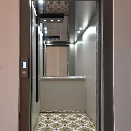 Niel Apartments, Panel Hospitality Homes &