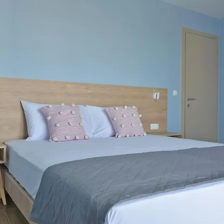 Aparthotel Niel Apartments, Panel Hospitality Homes & *