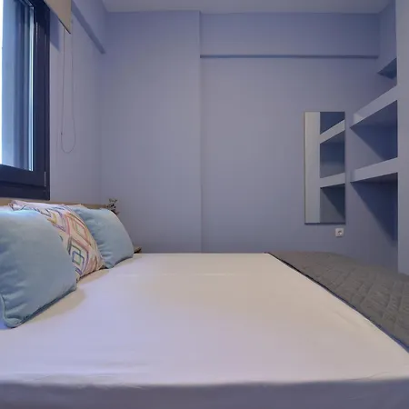 Niel Apartments, Panel Hospitality Homes & *
