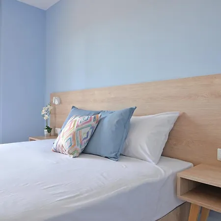 Niel Apartments, Panel Hospitality Homes &