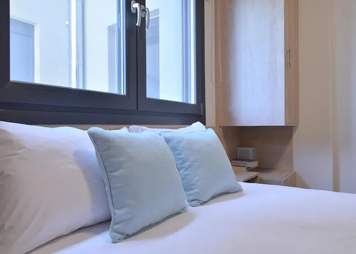 Niel Apartments, Panel Hospitality Homes & 4*