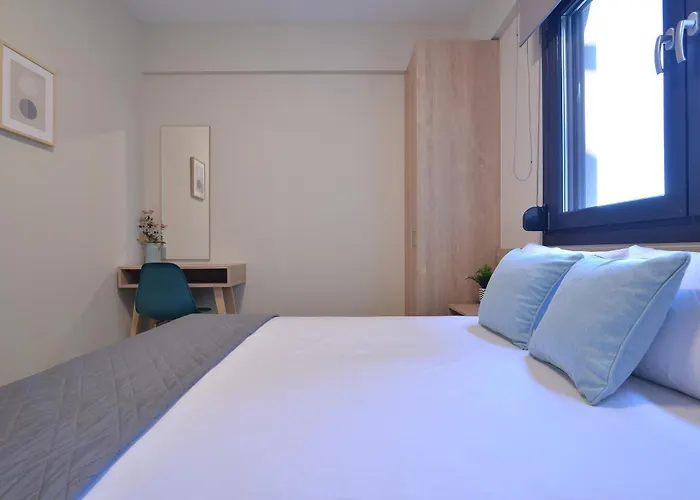 Niel Apartments, Panel Hospitality Homes & 4*
